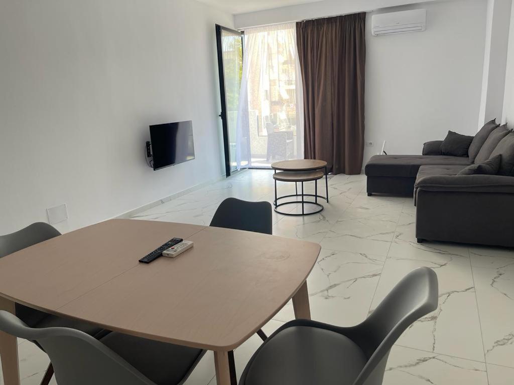 Sunrose Residences Саранда Экстерьер фото